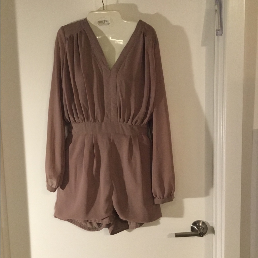 In Style Pink Romper Size Large$ 25